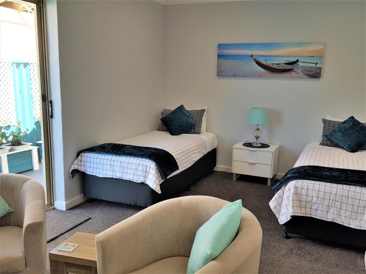 Palm Beach Guest House Rockingham Luaran gambar